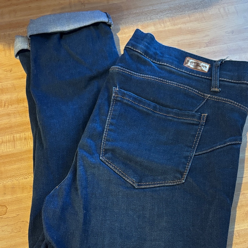 Juicy Couture Dark Blue Ankle Jeans - Picture 3 of 6